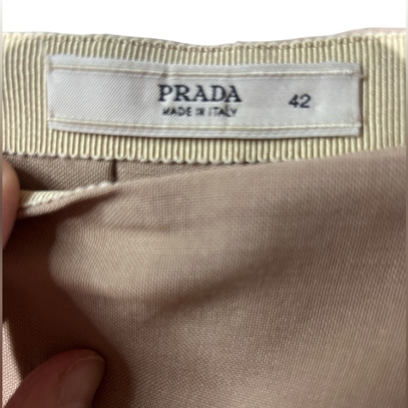 Prada Mohair & Wool Made in Italy Pleated Skirt - Size 42 - Elegant and Timeless - Picture 3 of 12